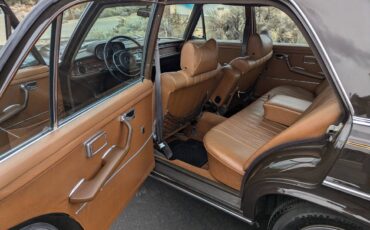 Mercedes-280sel-4.5-1972-brown-14