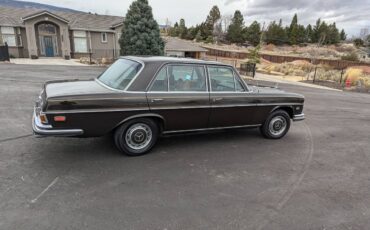 Mercedes-280sel-4.5-1972-brown-5