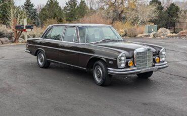 Mercedes-280sel-4.5-1972-brown-6