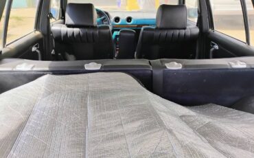 Mercedes-300-td-diesel-1985-white-15