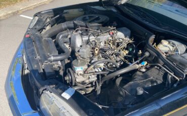 Mercedes-300sd-diesel-1982-black-4