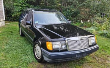 Mercedes-300te-1989-black-1