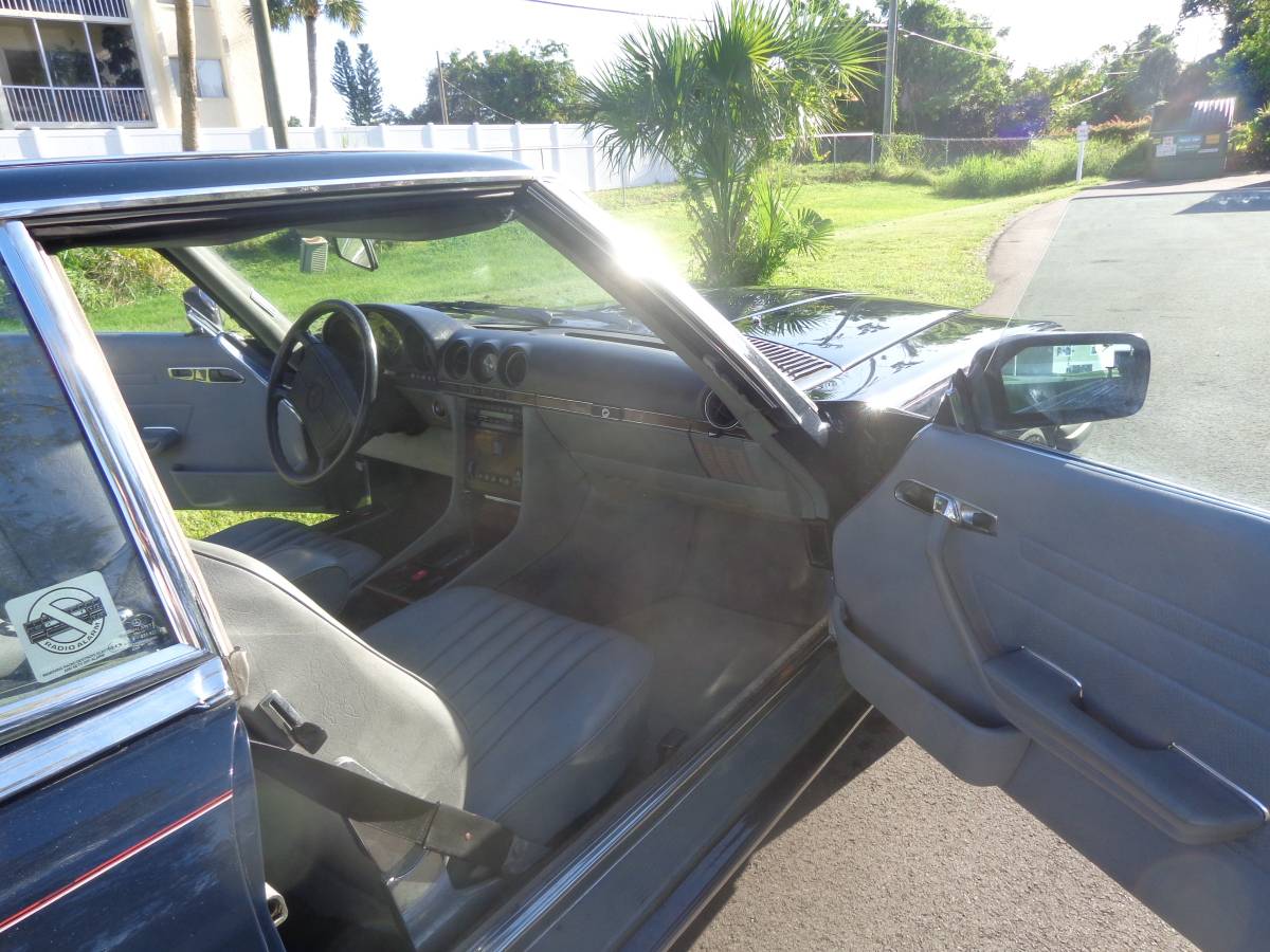 Mercedes-560-sl-1989-blue-4