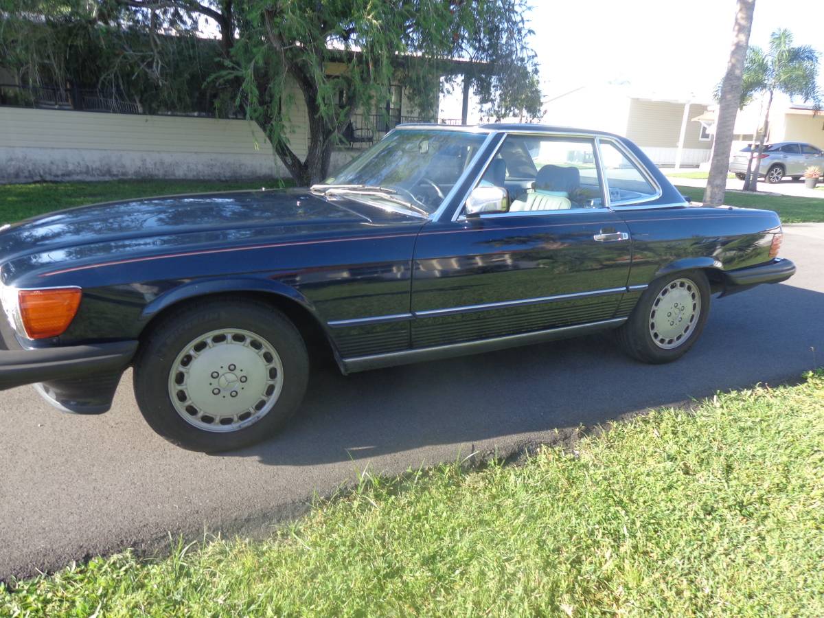 Mercedes-560-sl-1989-blue