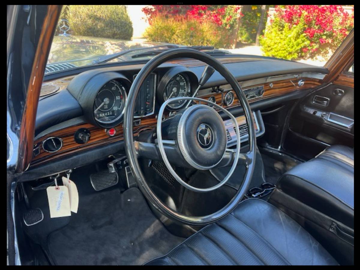 Mercedes-600-w100-1970-8