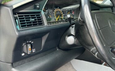 Mercedes-Benz-190-Series-1991-11
