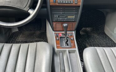 Mercedes-Benz-190-Series-1991-12