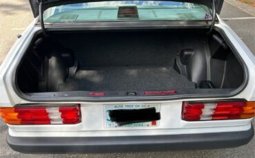Mercedes-Benz-190-Series-1991-15