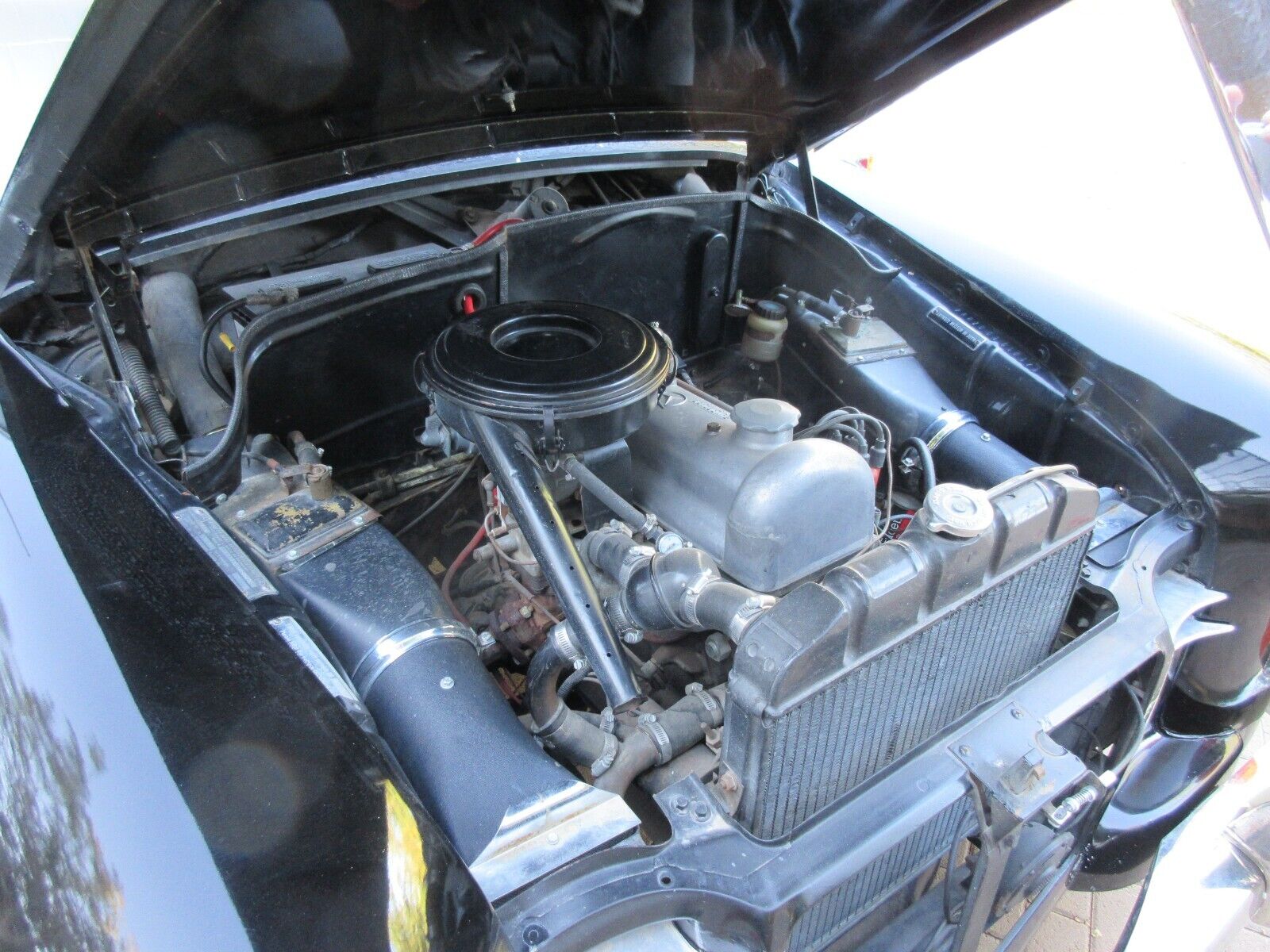 Mercedes-Benz-190B-series-1960-Sedan-16