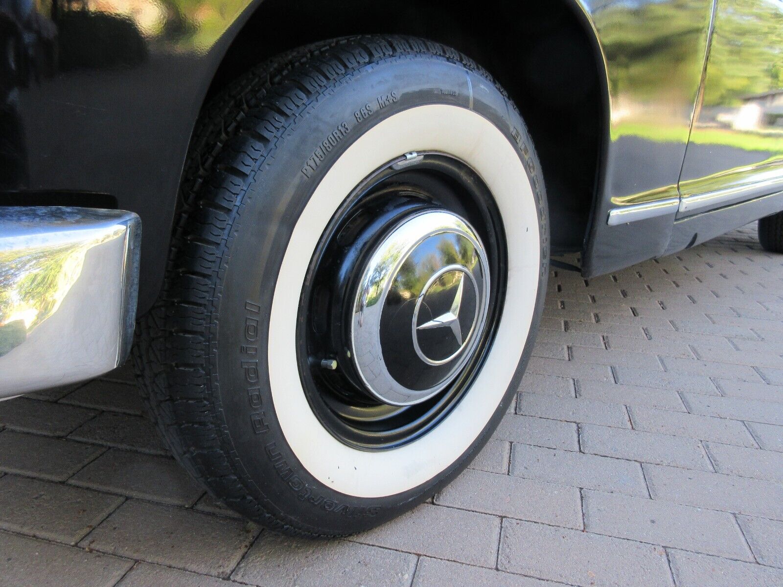 Mercedes-Benz-190B-series-1960-Sedan-5