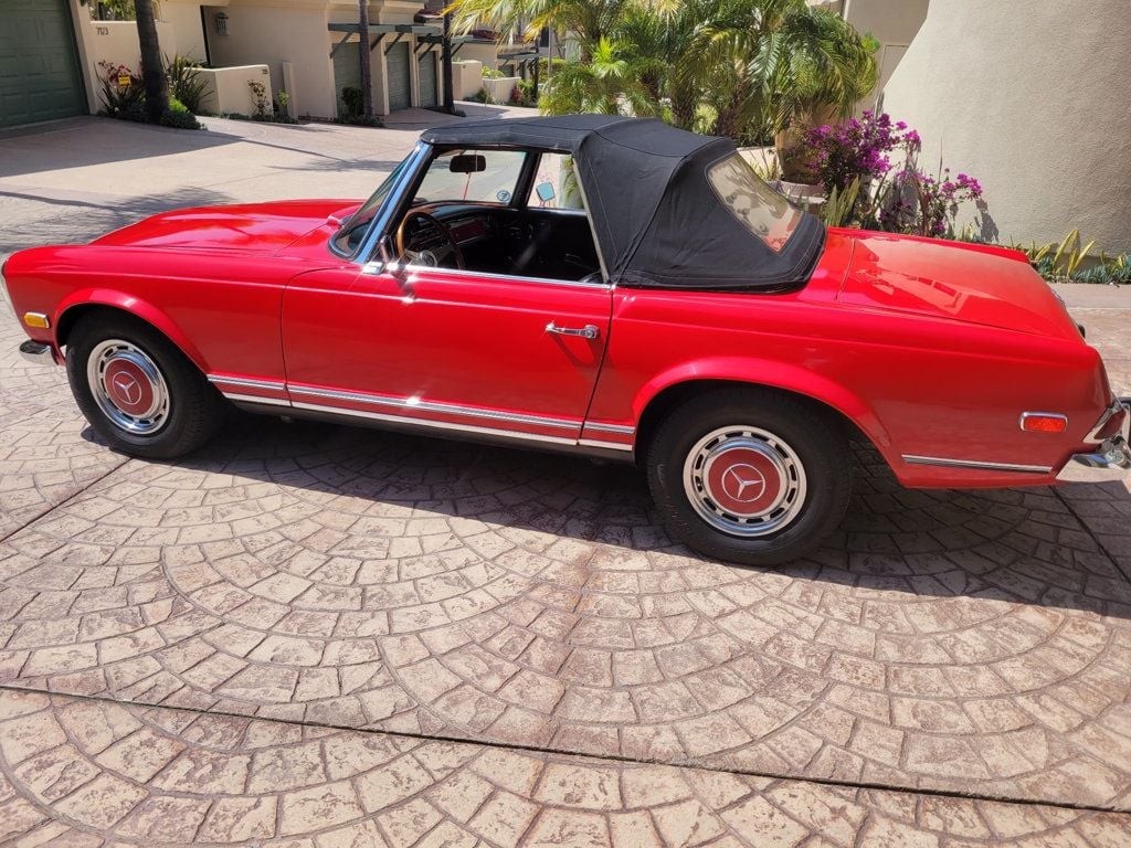 Mercedes-Benz 200-Series 1969 Convertible