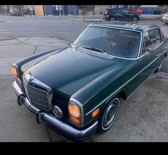 Mercedes-Benz 200-Series 1972 Coupe