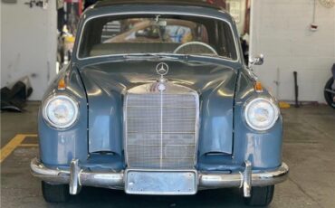 Mercedes-Benz-219-Ponton-1959-15