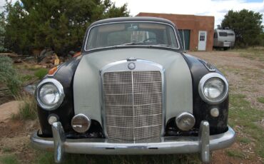 Mercedes-Benz-220S-1958-1