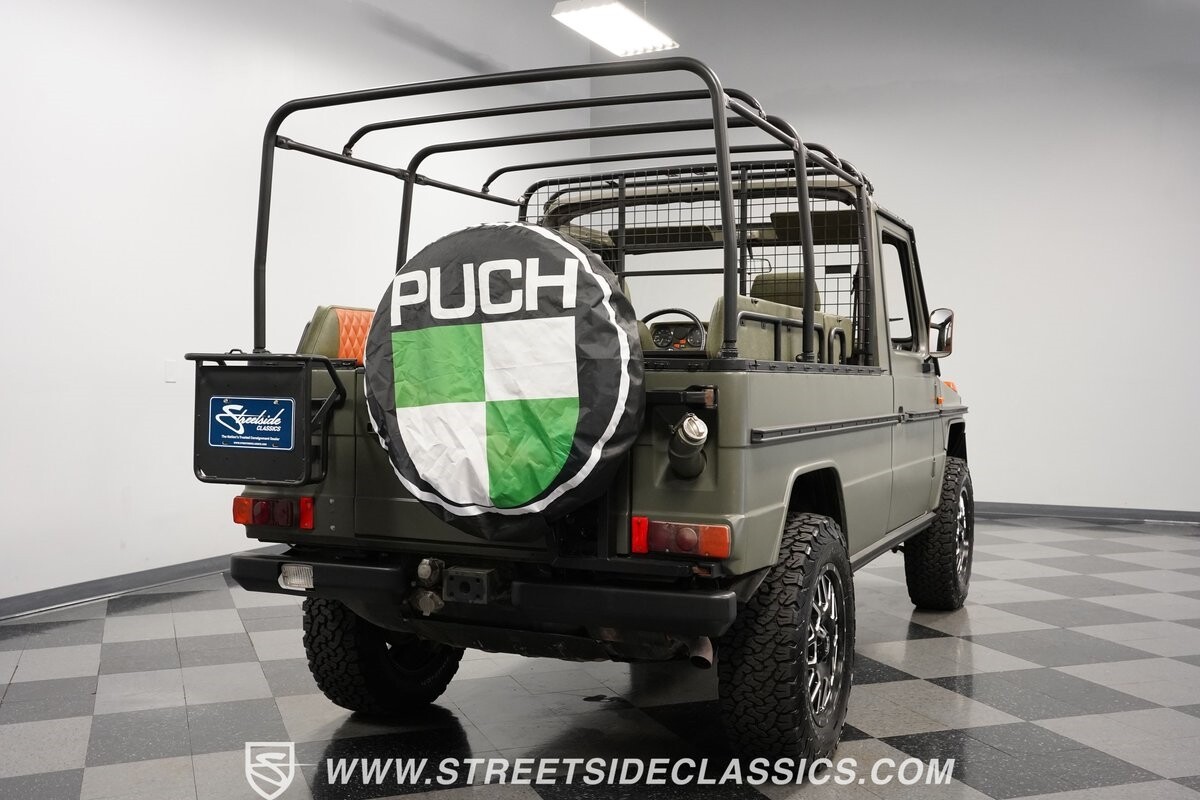 Mercedes-Benz-230GE-1995-SUV-11