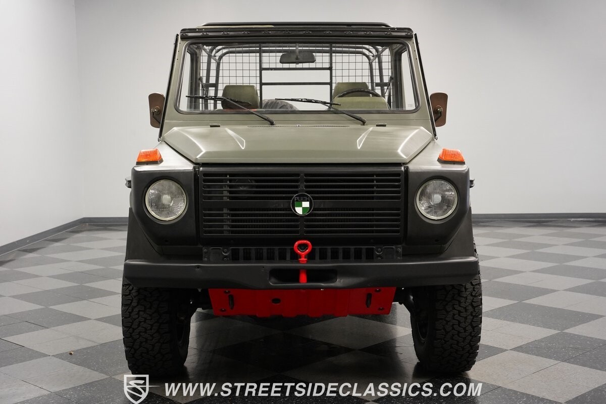 Mercedes-Benz-230GE-1995-SUV-17