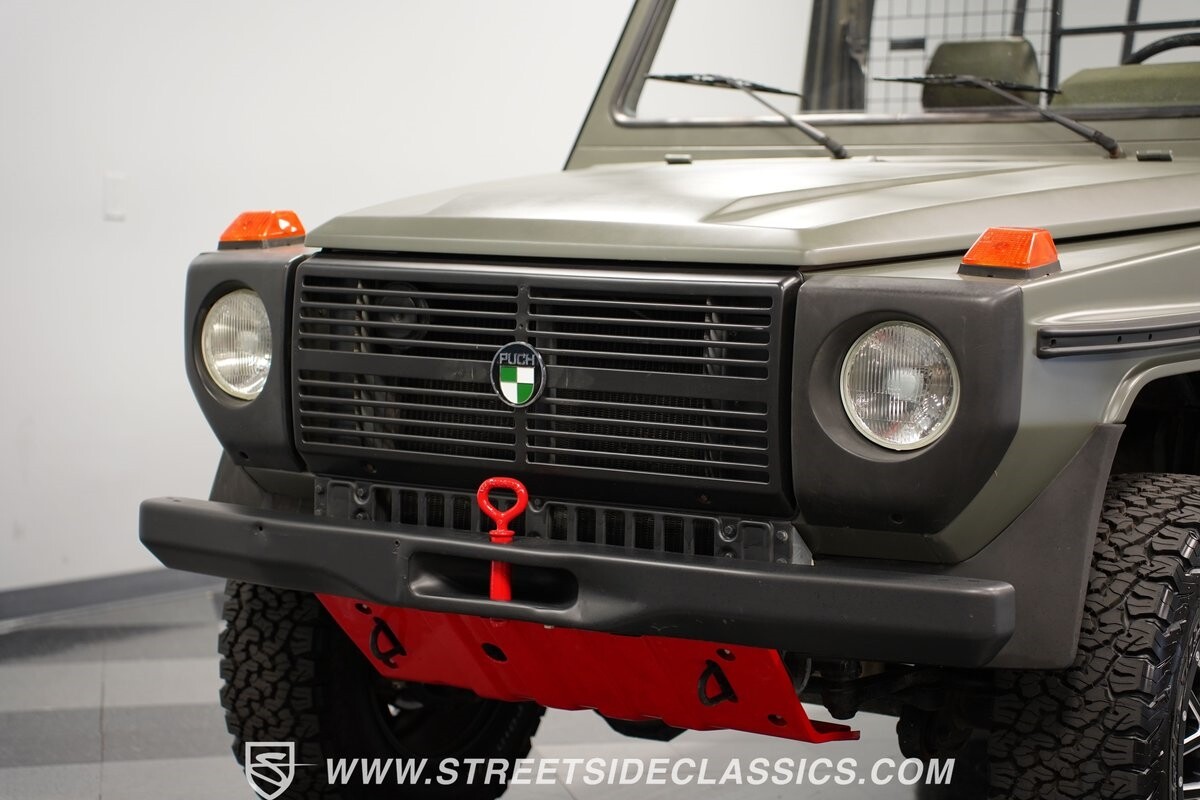 Mercedes-Benz-230GE-1995-SUV-19
