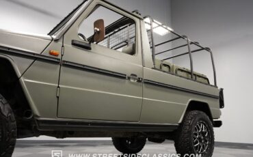 Mercedes-Benz-230GE-1995-SUV-22
