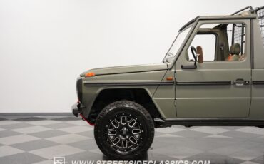 Mercedes-Benz-230GE-1995-SUV-23