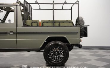 Mercedes-Benz-230GE-1995-SUV-24