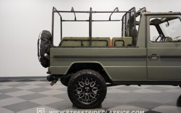 Mercedes-Benz-230GE-1995-SUV-29