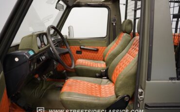 Mercedes-Benz-230GE-1995-SUV-37