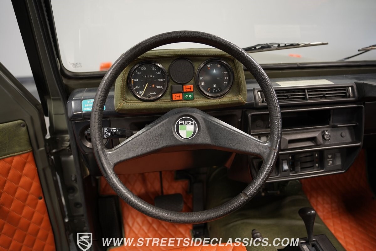 Mercedes-Benz-230GE-1995-SUV-38
