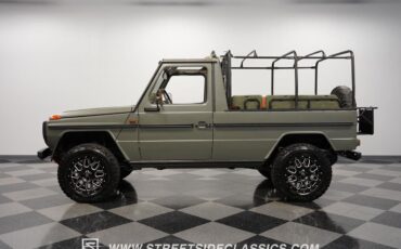Mercedes-Benz-230GE-1995-SUV-7