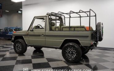 Mercedes-Benz-230GE-1995-SUV-8