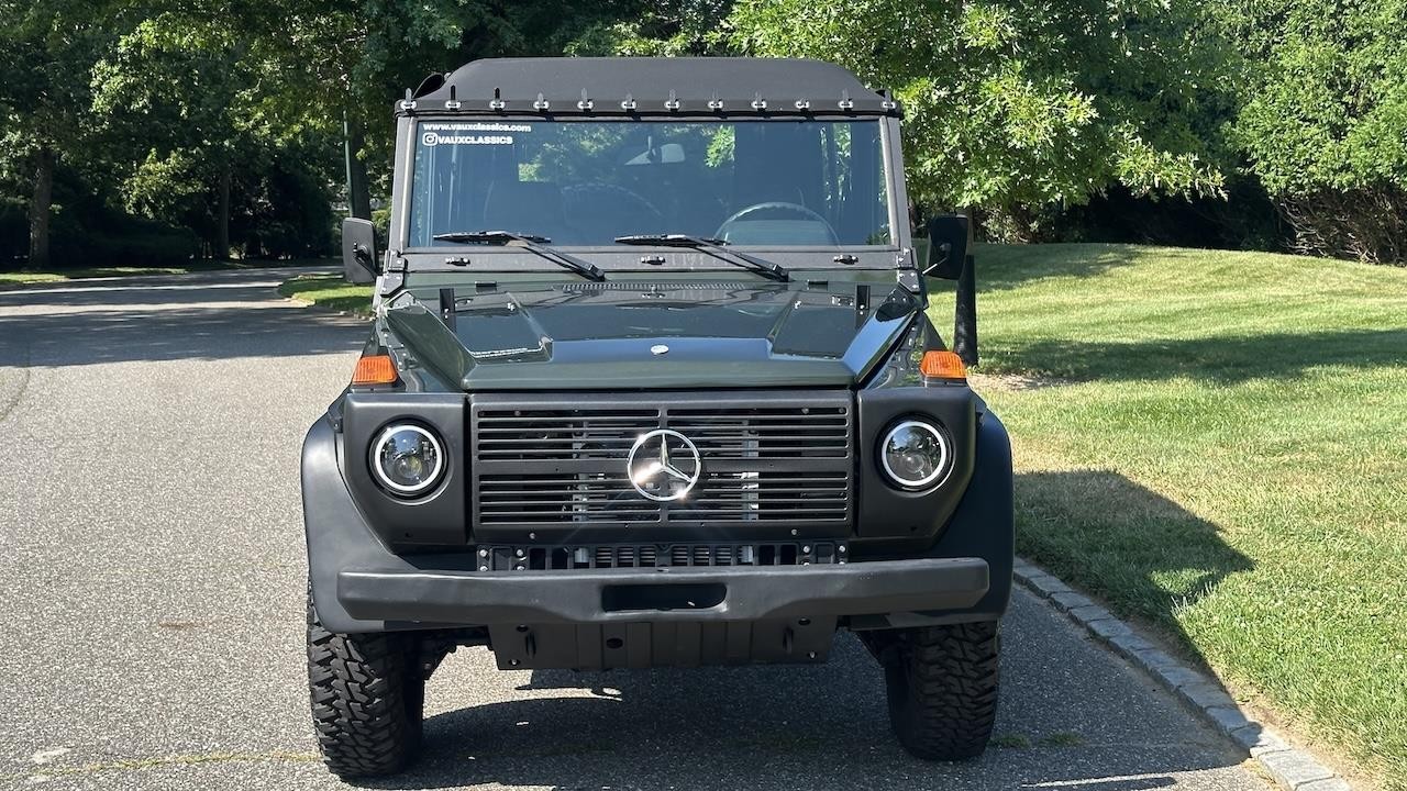 Mercedes-Benz-240GD-1987-1