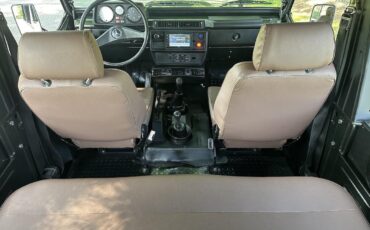 Mercedes-Benz-240GD-1987-20