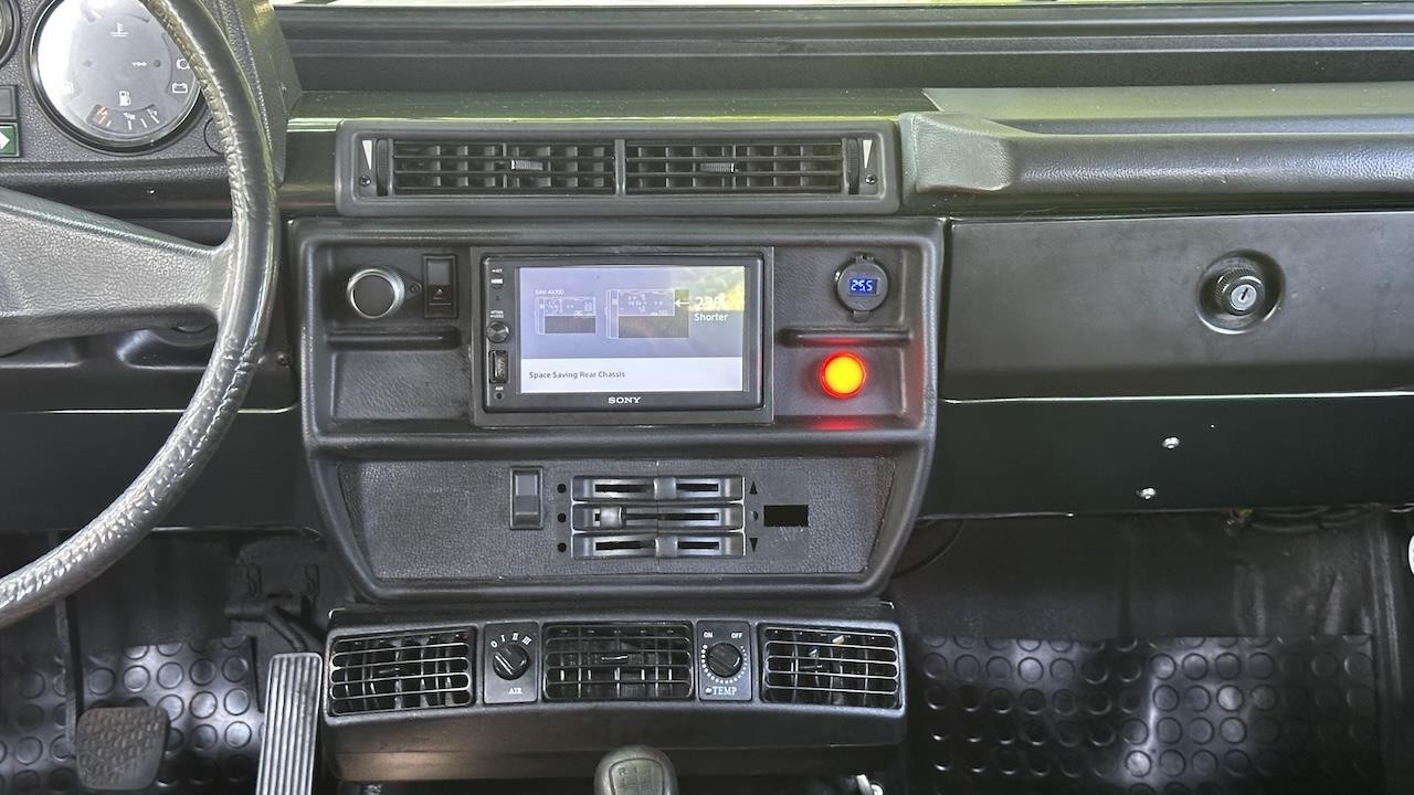 Mercedes-Benz-240GD-1987-23