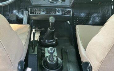 Mercedes-Benz-240GD-1987-25