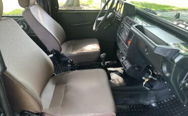 Mercedes-Benz-240GD-1987-28
