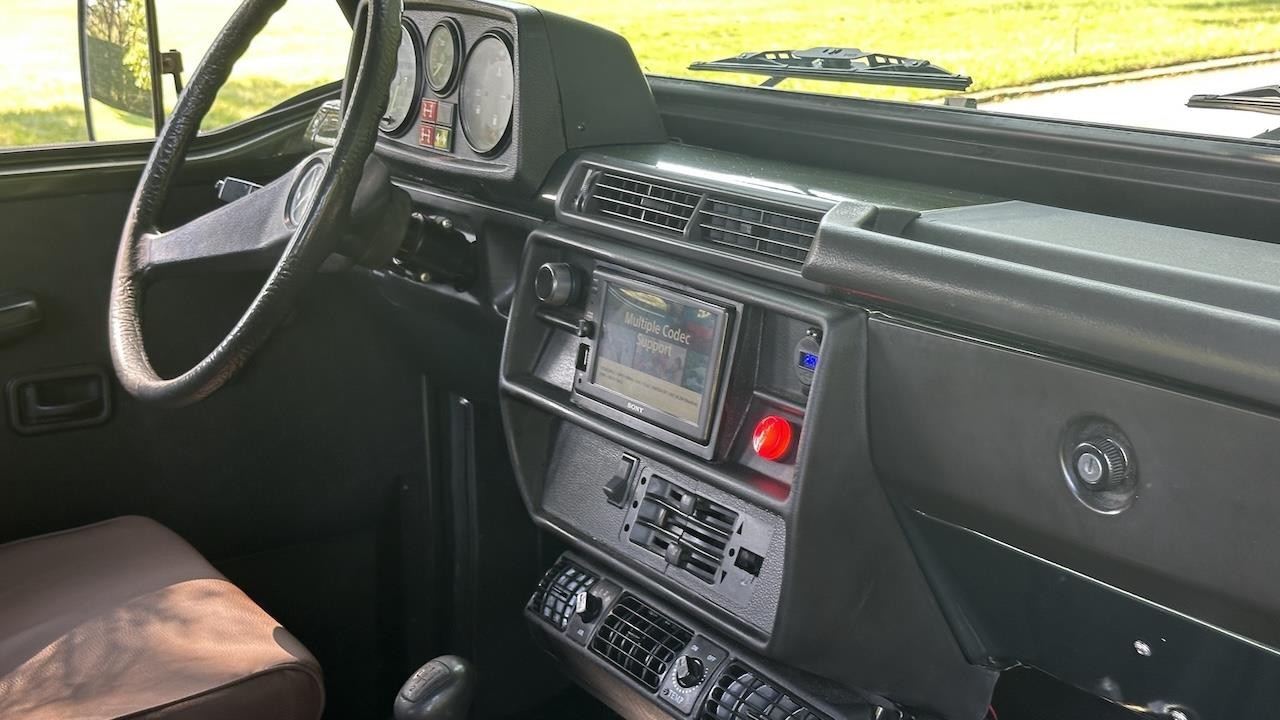 Mercedes-Benz-240GD-1987-30