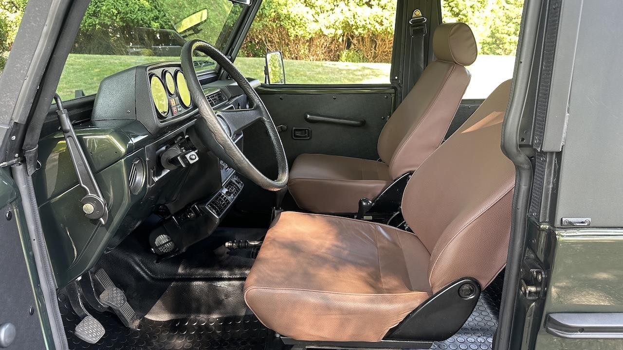 Mercedes-Benz-240GD-1987-37