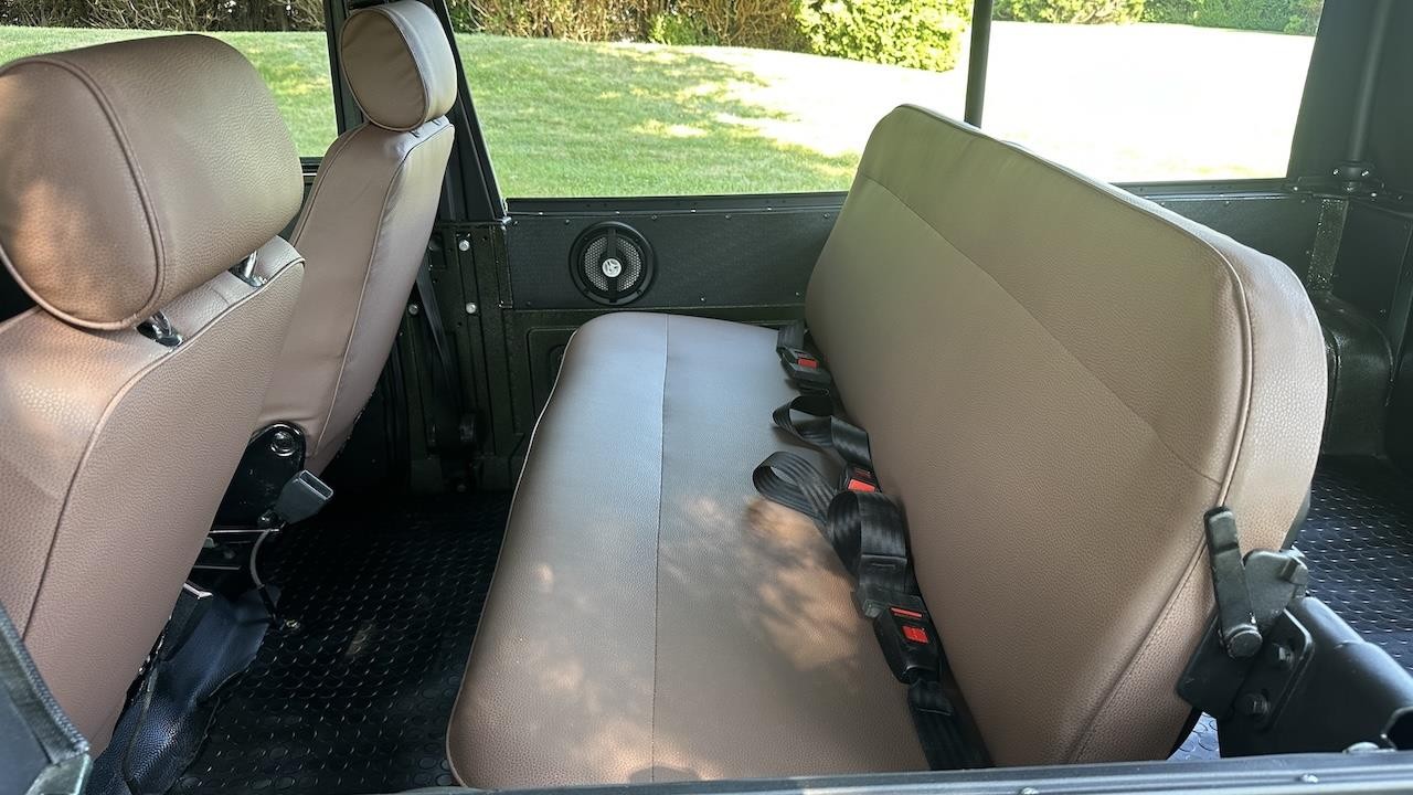Mercedes-Benz-240GD-1987-39