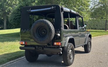 Mercedes-Benz-240GD-1987-9