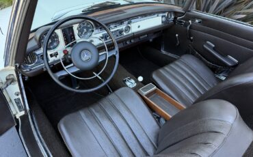 Mercedes-Benz-280-SL-1968-10
