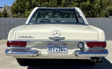 Mercedes-Benz-280-SL-1968-3