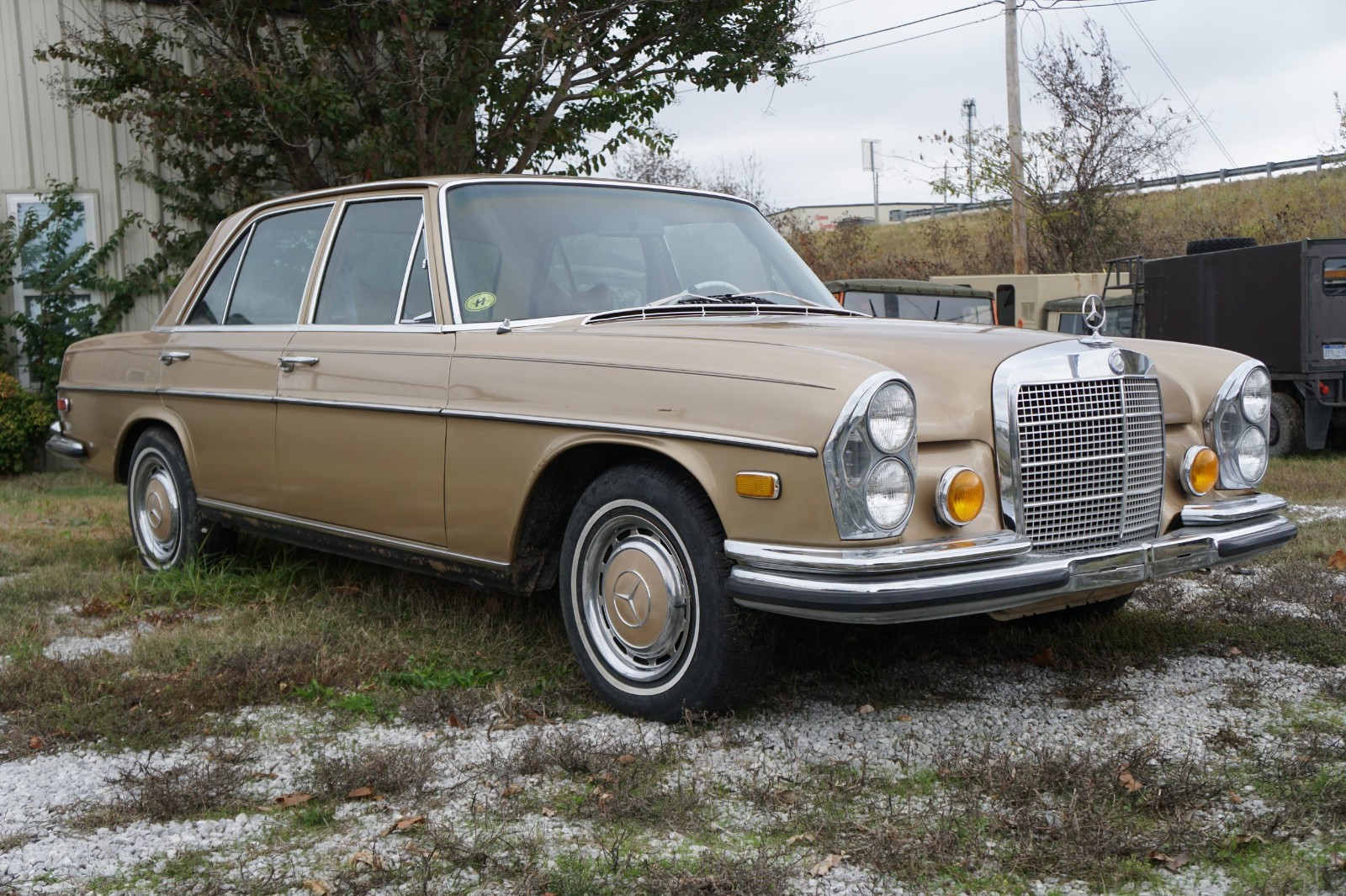 Mercedes-Benz 280SE 1970 Sedan