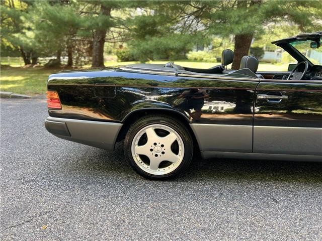 Mercedes-Benz-300-CE-Cabriolet-1993-11