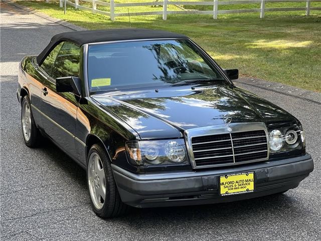 Mercedes-Benz-300-CE-Cabriolet-1993-12