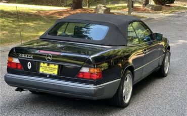 Mercedes-Benz-300-CE-Cabriolet-1993-17