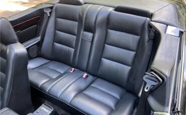 Mercedes-Benz-300-CE-Cabriolet-1993-25