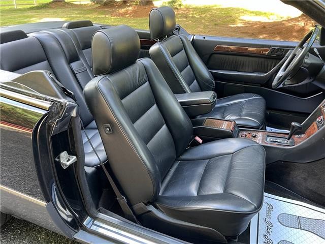 Mercedes-Benz-300-CE-Cabriolet-1993-29