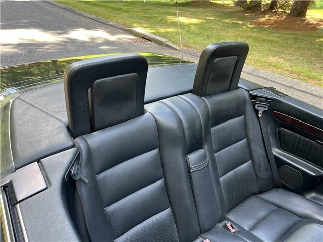 Mercedes-Benz-300-CE-Cabriolet-1993-33