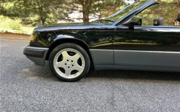 Mercedes-Benz-300-CE-Cabriolet-1993-4