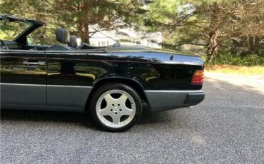 Mercedes-Benz-300-CE-Cabriolet-1993-5