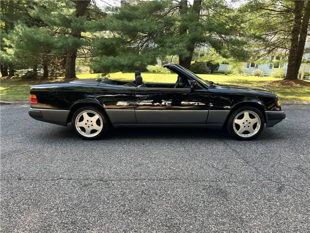 Mercedes-Benz-300-CE-Cabriolet-1993-9